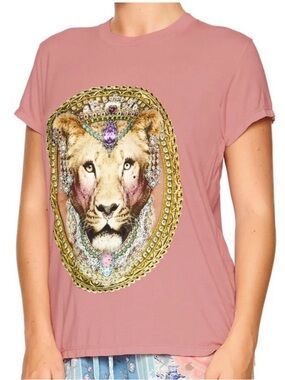 Camilla Rose Pink Short Sleeve Tee with Bejeweled Lion Motif  top cotton